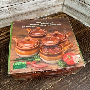 Set of 4 New Old stock stoneware bowls with lids